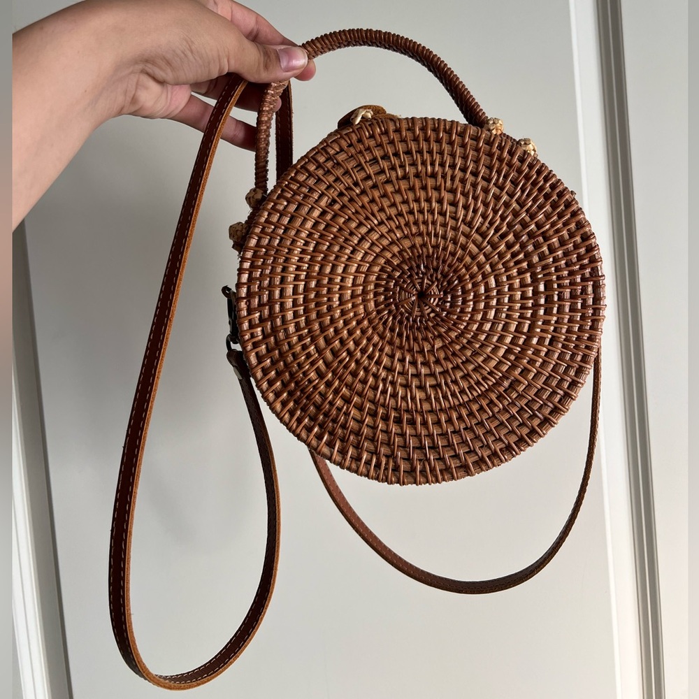 Handwoven Round Rattan Bag Shoulder Leather Straps
